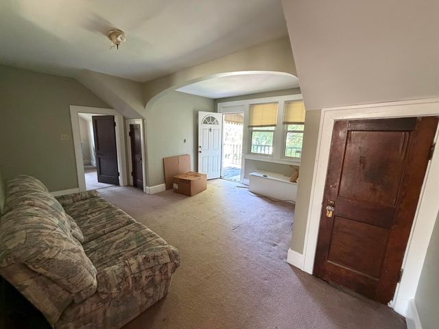 1909 Nicholasville Road, Lexington, KY 40503
