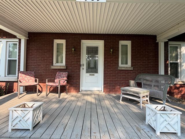 1909 Nicholasville Road, Lexington, KY 40503