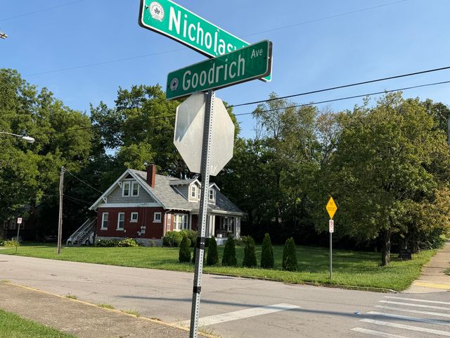 1909 Nicholasville Road, Lexington, KY 40503