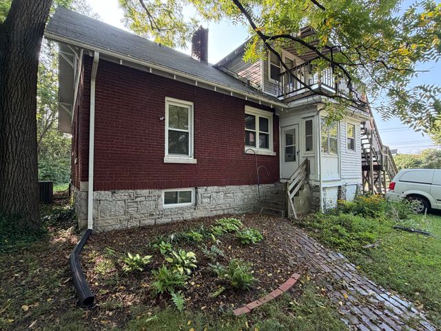 1909 Nicholasville Road, Lexington, KY 40503