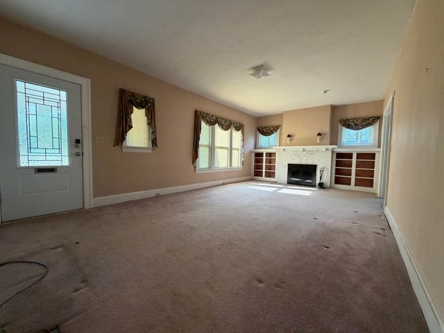 1909 Nicholasville Road, Lexington, KY 40503