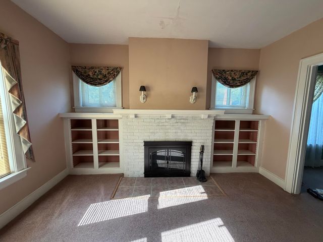 1909 Nicholasville Road, Lexington, KY 40503