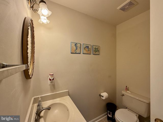 6920 HOVINGHAM CT, Centreville, VA 20121