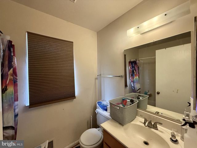 6920 HOVINGHAM CT, Centreville, VA 20121