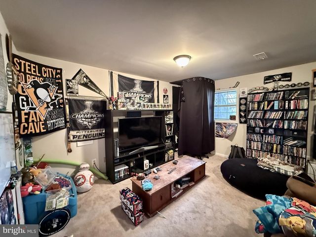 6920 HOVINGHAM CT, Centreville, VA 20121