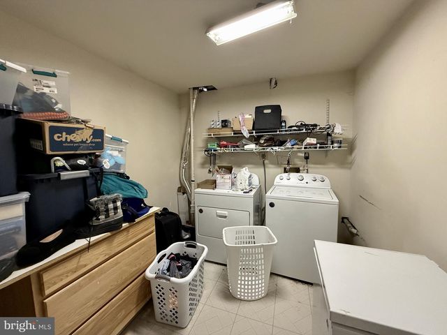 6920 HOVINGHAM CT, Centreville, VA 20121