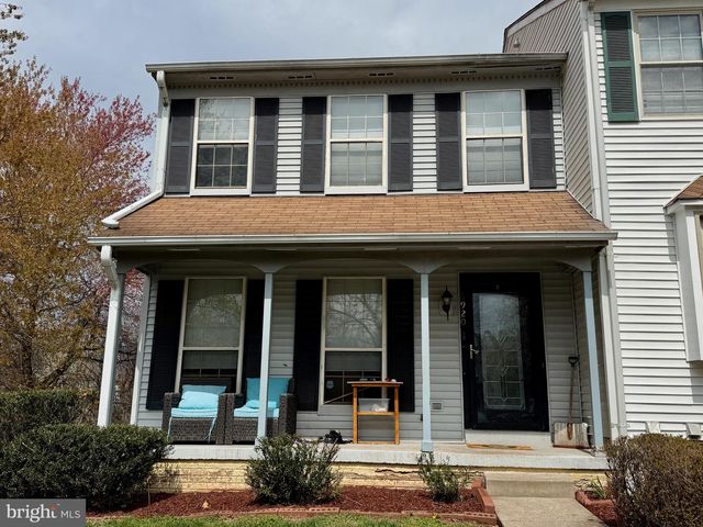 6920 HOVINGHAM CT, Centreville, VA 20121