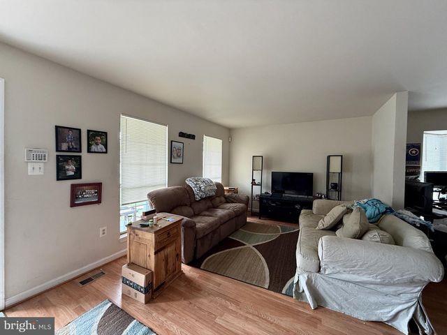 6920 HOVINGHAM CT, Centreville, VA 20121