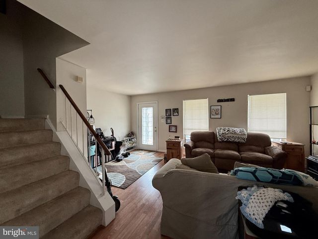 6920 HOVINGHAM CT, Centreville, VA 20121