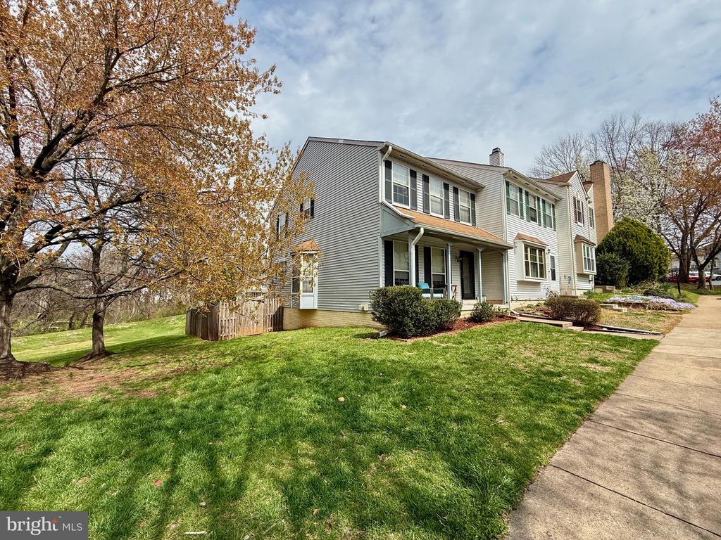 6920 HOVINGHAM CT, Centreville, VA 20121