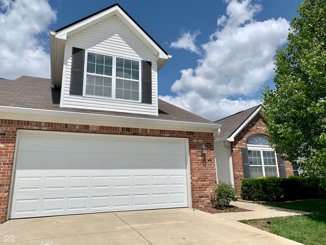 1350 Hamilton Drive, Greenwood, IN 46143
