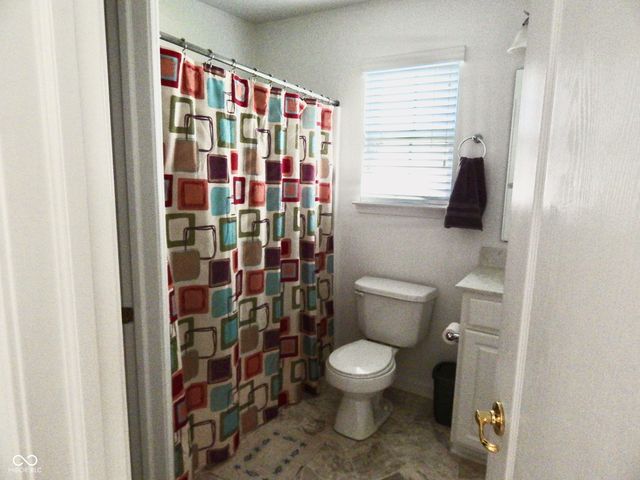 1350 Hamilton Drive, Greenwood, IN 46143