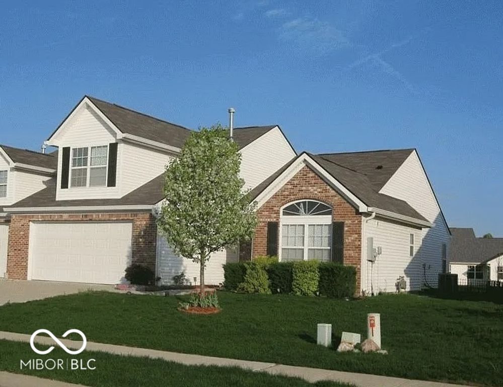 1350 Hamilton Drive, Greenwood, IN 46143