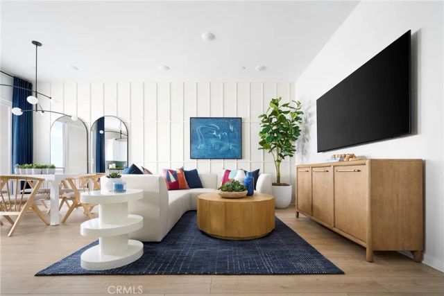467 Treble, Irvine, CA 92618