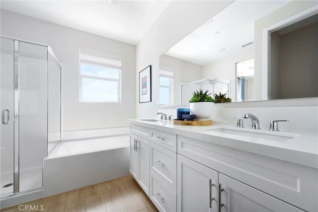 467 Treble, Irvine, CA 92618