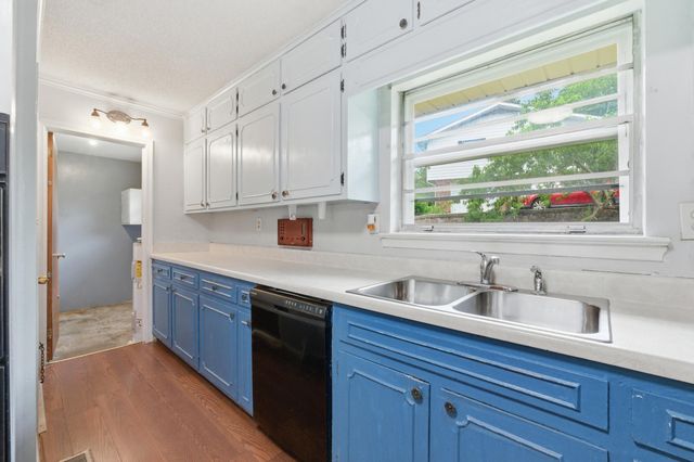 5 Montayne Drive, Rossville, GA 30741