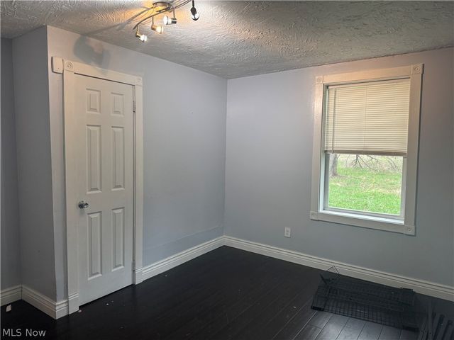 3946 Dunton Road, Lorain, OH 44055