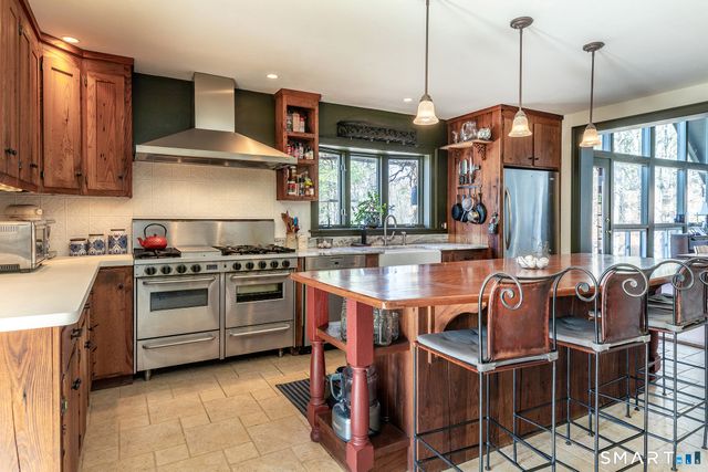 19 Hollenbeck Road, Cornwall, CT 06031