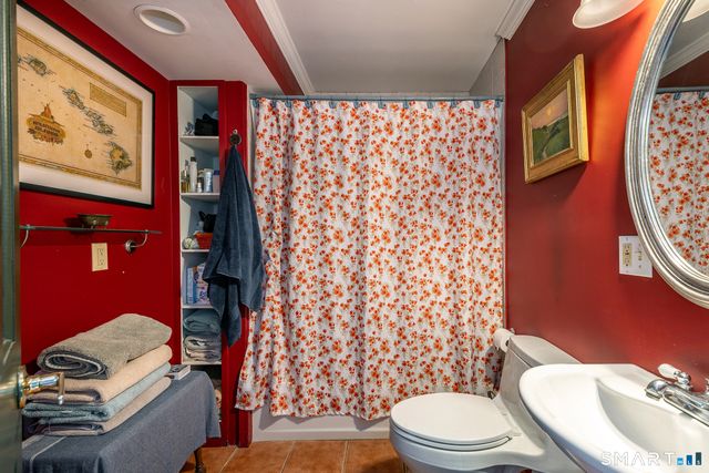 19 Hollenbeck Road, Cornwall, CT 06031