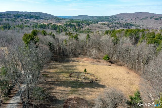 19 Hollenbeck Road, Cornwall, CT 06031