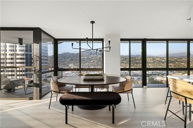 222 Monterey 1402, Glendale, CA 91206