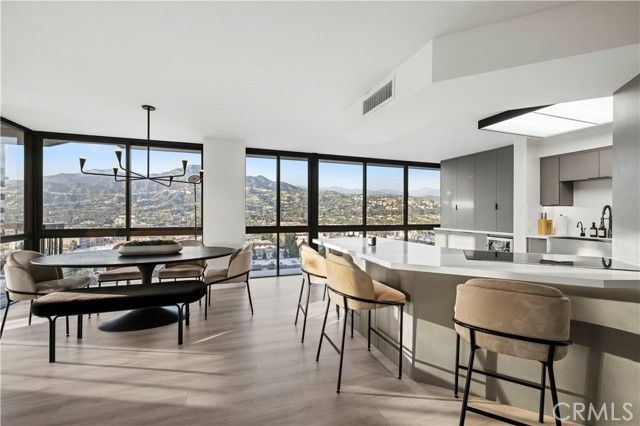 222 Monterey 1402, Glendale, CA 91206