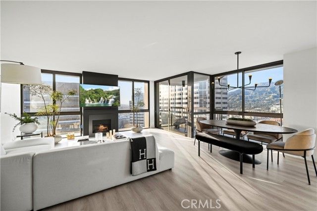 222 Monterey 1402, Glendale, CA 91206