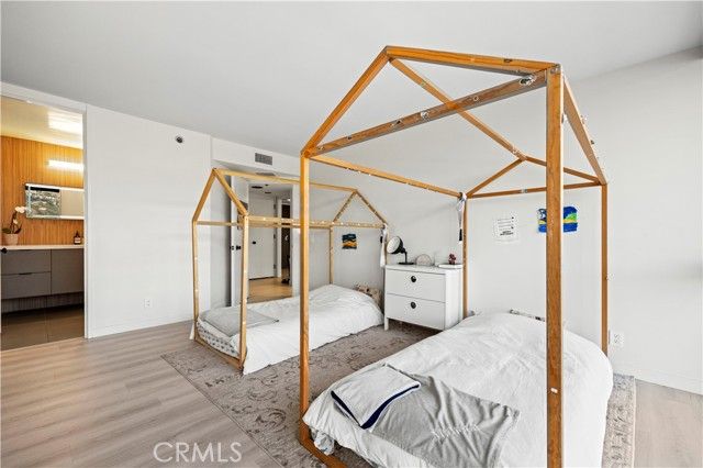 222 Monterey 1402, Glendale, CA 91206