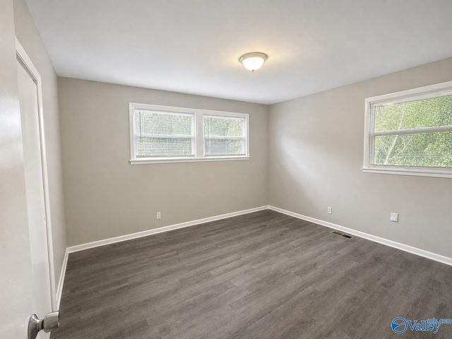 3902 NW Lakeview Drive, Huntsville, AL 35810