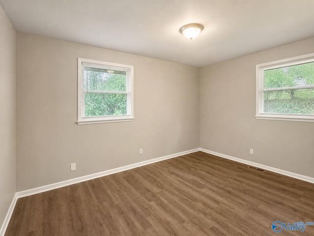 3902 NW Lakeview Drive, Huntsville, AL 35810