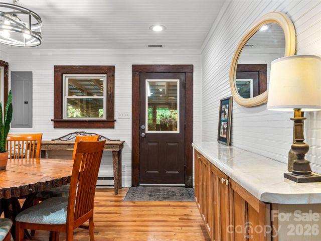206 Chestnut Hill Road, Gerton, NC 28735