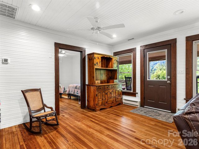 206 Chestnut Hill Road, Gerton, NC 28735