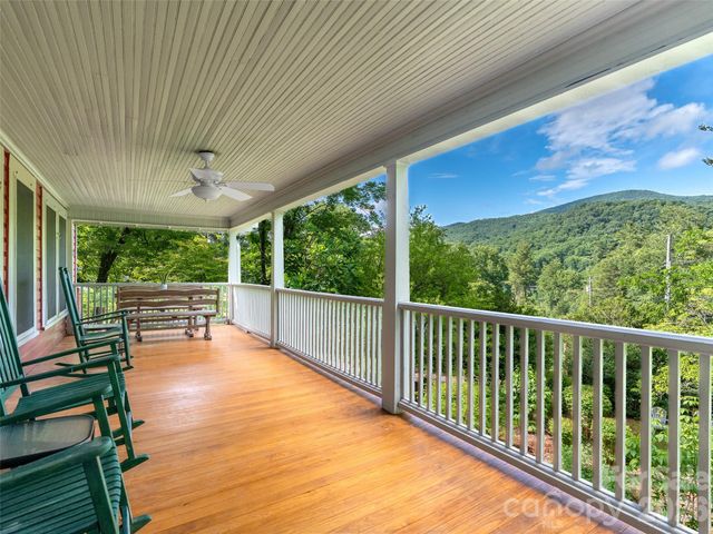 206 Chestnut Hill Road, Gerton, NC 28735