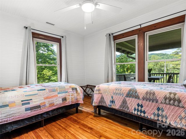 206 Chestnut Hill Road, Gerton, NC 28735