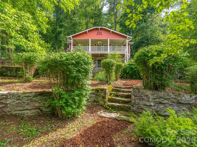 206 Chestnut Hill Road, Gerton, NC 28735