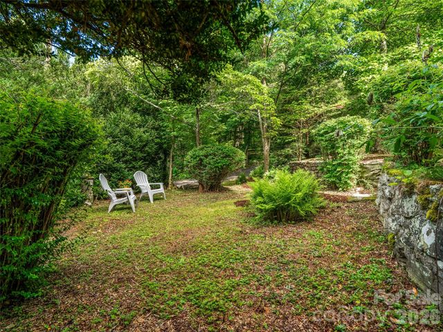 206 Chestnut Hill Road, Gerton, NC 28735