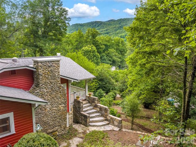 206 Chestnut Hill Road, Gerton, NC 28735