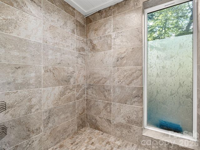 206 Chestnut Hill Road, Gerton, NC 28735
