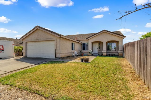 1500 Bella Vista Dr, Suisun City, CA 94585