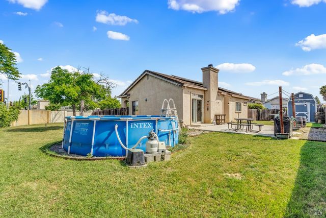 1500 Bella Vista Dr, Suisun City, CA 94585