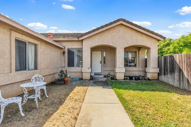 1500 Bella Vista Dr, Suisun City, CA 94585