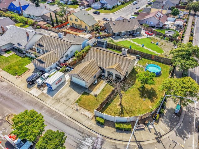 1500 Bella Vista Dr, Suisun City, CA 94585