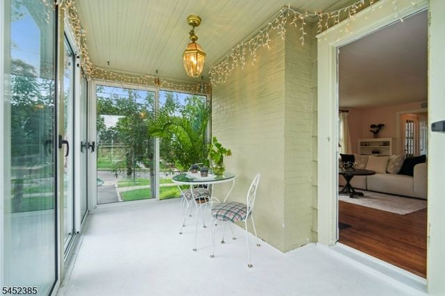 68 Linden Ave, Verona Twp., NJ 07044