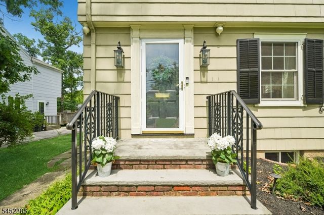 68 Linden Ave, Verona Twp., NJ 07044