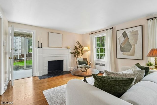 68 Linden Ave, Verona Twp., NJ 07044
