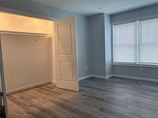17B Dunes Lane Right, Port Washington, NY 11050