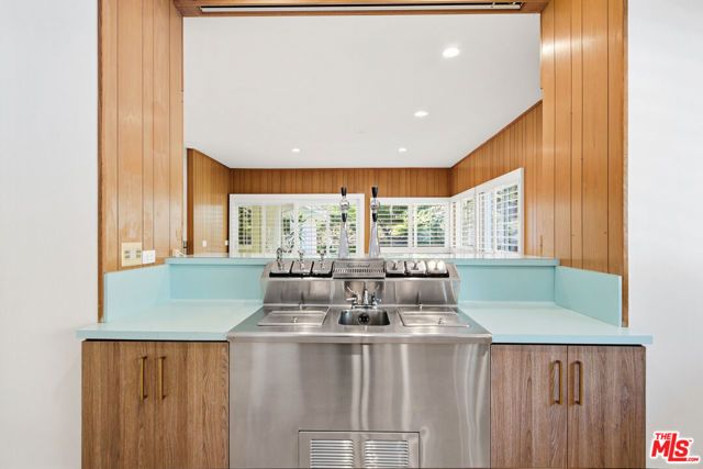 8900 Alto Cedro Drive, Beverly Hills, CA 90210