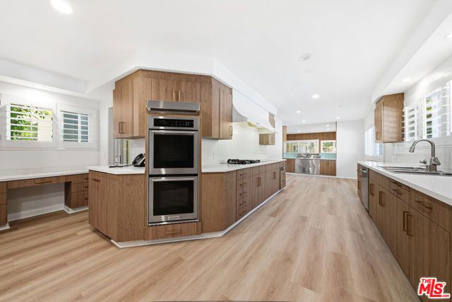 8900 Alto Cedro Drive, Beverly Hills, CA 90210