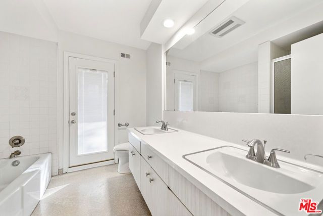 8900 Alto Cedro Drive, Beverly Hills, CA 90210