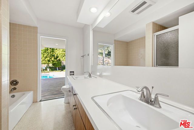 8900 Alto Cedro Drive, Beverly Hills, CA 90210